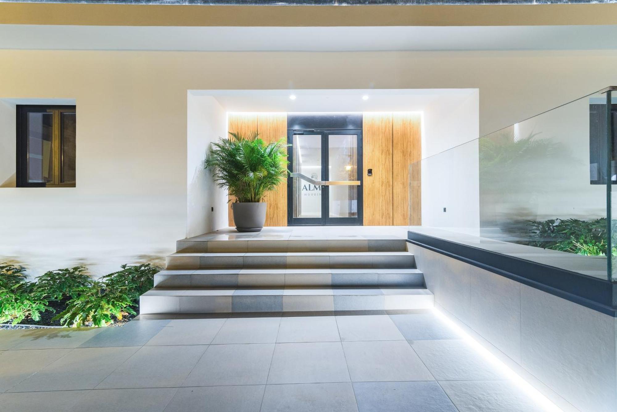 לאס פאלמס דה גראן קנאריה La Vega De Ciudad Jardin Suites מראה חיצוני תמונה