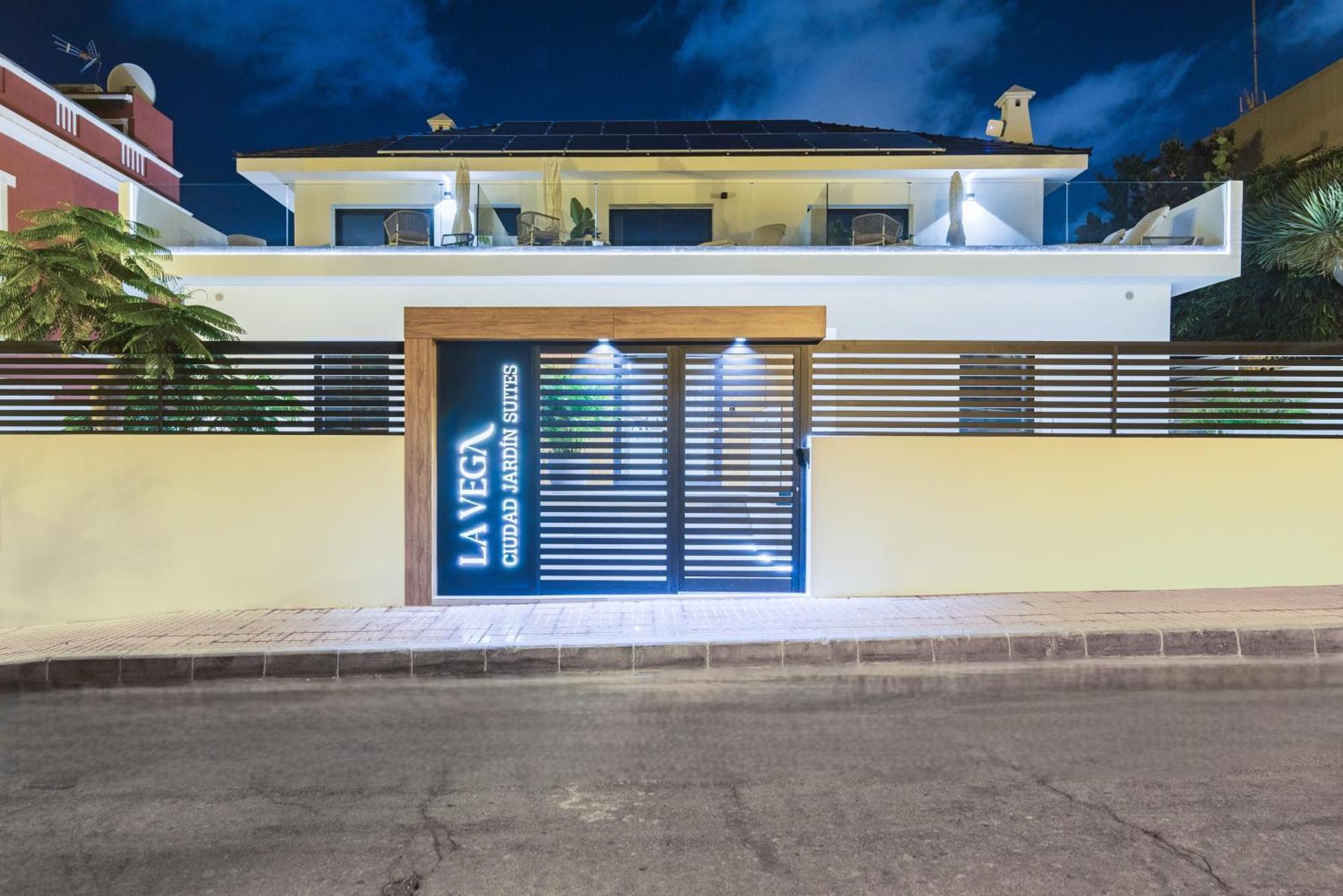לאס פאלמס דה גראן קנאריה La Vega De Ciudad Jardin Suites מראה חיצוני תמונה
