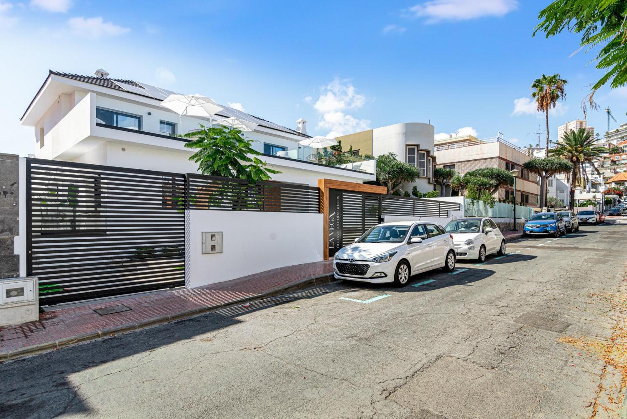 לאס פאלמס דה גראן קנאריה La Vega De Ciudad Jardin Suites מראה חיצוני תמונה