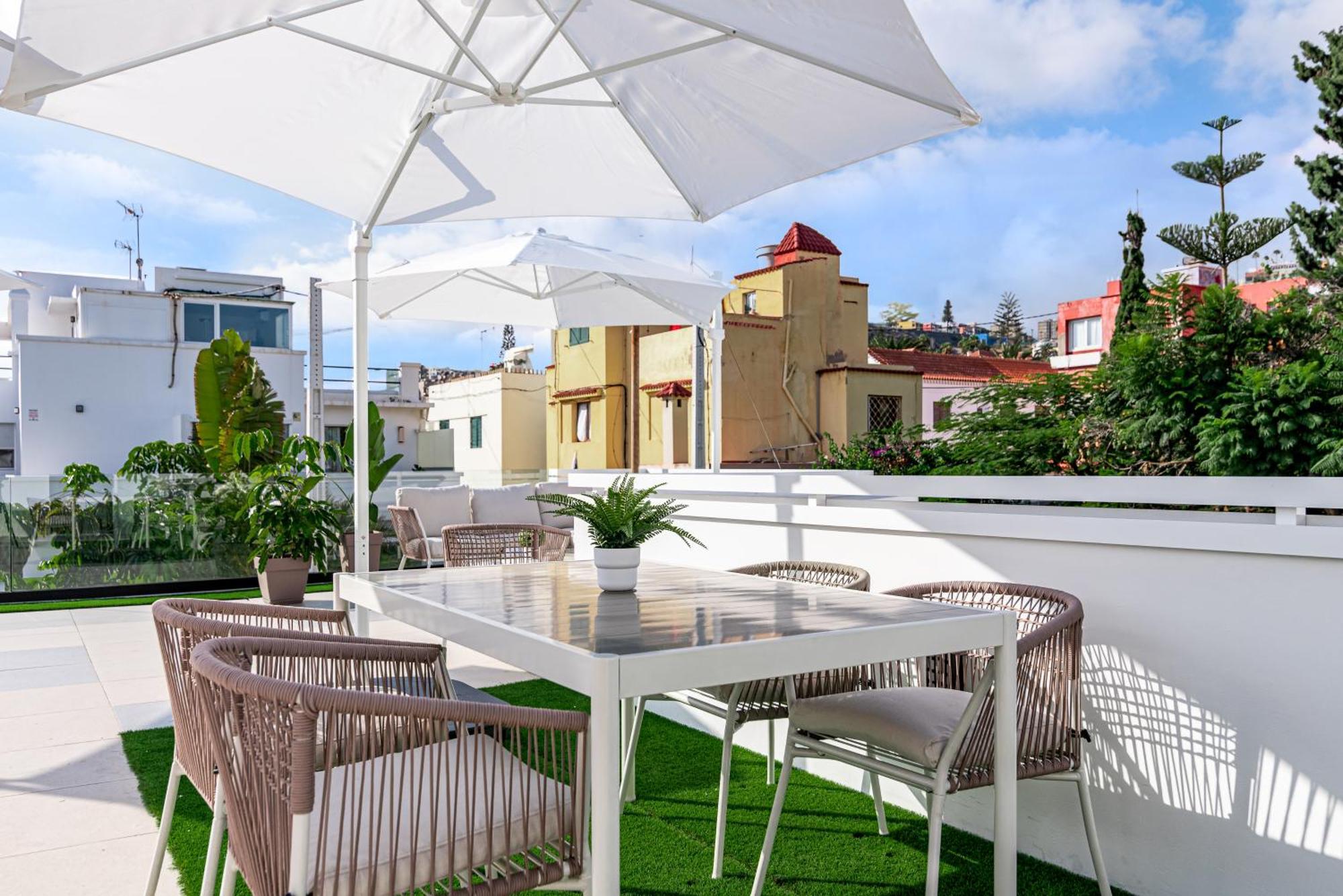 לאס פאלמס דה גראן קנאריה La Vega De Ciudad Jardin Suites מראה חיצוני תמונה